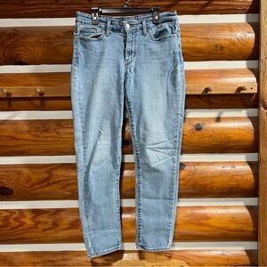 Levi's 711 Skinny Women's Skinny Jeans in Light Blue size 29
